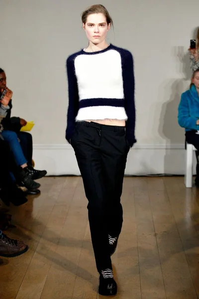 Look 17